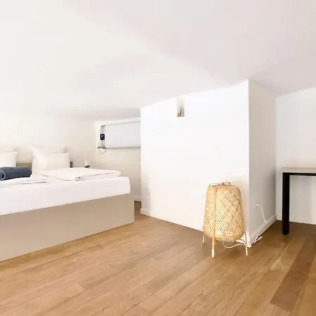 Premium By Hi5- Rökk Szilárd Apartman Budapest